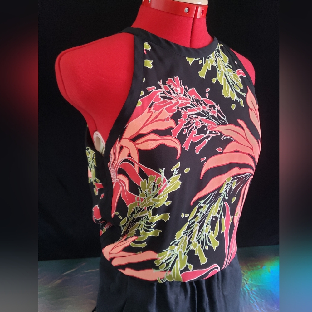 Vince Camuto Black Floral Top
